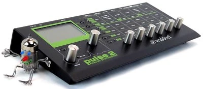 Waldorf Pulse 2 Desktop Analog Synthesizer +Fast Neuwertig + OVP+ 1,5J Garantie - Bild 1 von 4