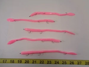 Lot of 5 Vintage Yakima Bait Co Charley's 8" Fishing Worm Snagless Bubblegum GS - Picture 1 of 8