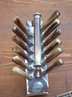 Jagd um 1900: 12 Messer, Griffe mit Horn  - Salz/Pfeffer/Senf - Bild 1 von 4