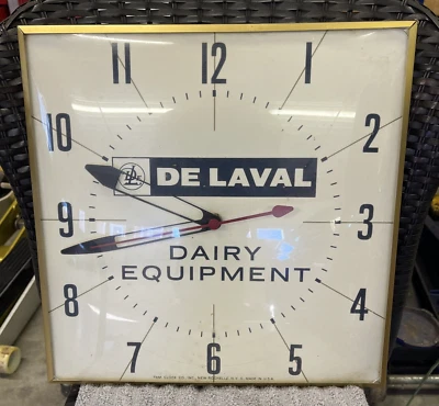 NICE VINTAGE DELAVAL Wall Clock Dairy Advertisment Working PAM BUBBLE 15"x15" - Image 1 of 4