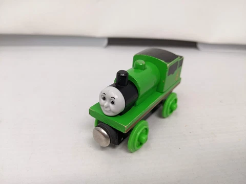 Thomas & Friends Wooden Railway Percy Flat Magnet Staples 92-93 Train Tank Cover