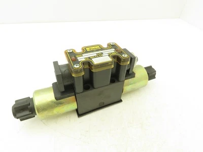 Parker D1VW4CNJCL5675XB576 Hydraulic Directional Solenoid Valve 24VDC 3000psi - Image 1 of 4