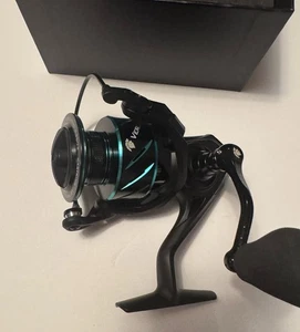 KastKing Verus 3000 6.2:1 Spinning Reel KRLSPNVR-S30BK New - Picture 1 of 9