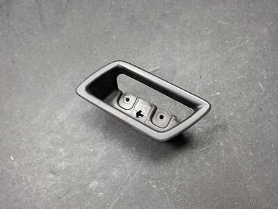 Front Left Door Pull Handle Tray 2019 Chevrolet Equinox 2018 2020 2021 2022 2023 - Image 1 of 4