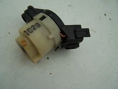 Enchufe de interruptor de encendido Mitsubishi Space Star (1998-2002) Foto 1 de 2