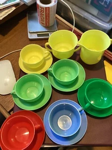 DAPOL KUNSTSTOFFE HERGESTELLT IN DEN USA TEESERVICE 14-TEILIG. - Bild 1 von 5