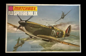 vintage MATCHBOX scale 1:72 SPITFIRE MK.IX WWII aircraft MODEL KIT - Picture 1 of 5