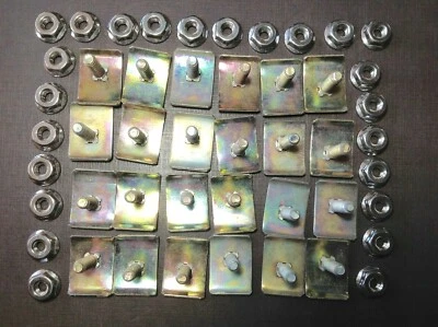 24 pcs NOS rear quarter belt moulding clips 1951-1953 Buick Pontiac Oldsmobile  - Image 1 of 4