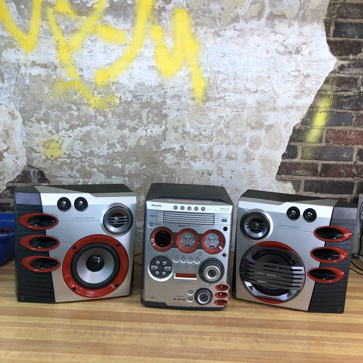 フィリップス FW331 ミニHiFiシステム VCD Mini Hi-Fi System FWV135