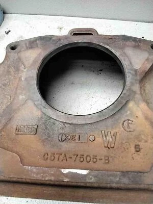 1965 - 1976 FORD PICKUP F350 Flywheel Bell Housing - Изображение 1 из 2