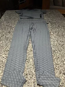 Women’s 2 Piece Scrunch Workout Outfit. NEW MIX. Size L/XL. Metallic Gray. NWT! - Picture 1 of 6