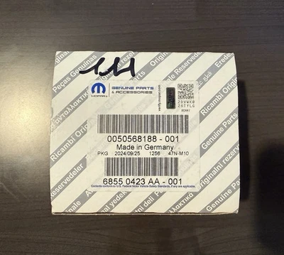 Insignia emblema trasero original Alfa Romeo Giulia GTA GTAm 0050568188 68550423AA Foto 1 de 3