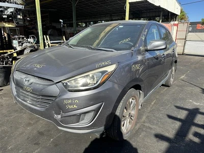 Door Lock Actuator Passenger Right Front 2010 11 12 13 14 15 Hyundai Tucson - Image 1 of 4