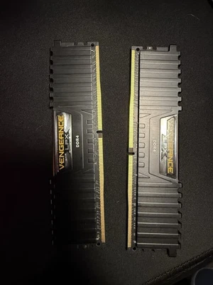 CORSAIR - VENGEANCE LPX 32GB (2x16GB) DDR4 3600MHz C18 UDIMM Desktop Memory -... - Image 1 of 4