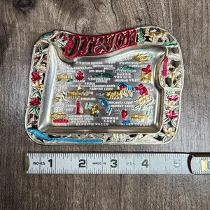 Cenicero de plato de baratija de recuerdo de lata vintage con forma de estado de Oregon de los años 50 JAPÓN - Imagen 1 de 2