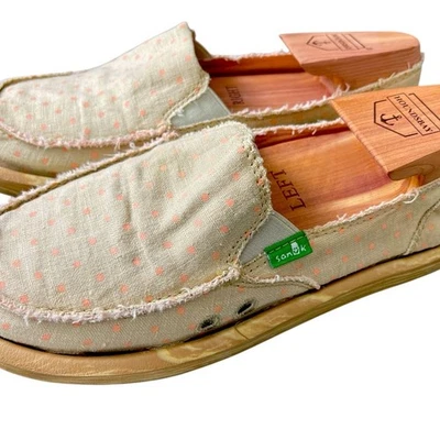 Zapatos de surfista Sanuk para mujer Hot Dotty acera natural/rosa lunares sin cordones, 7 Foto 1 de 4