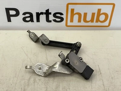 Sensor de nivel de altura de suspensión trasera derecha del pasajero BMW I8 2014-2020 OEM Foto 1 de 4