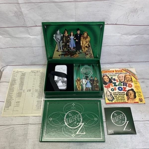 Der Zauberer von Oz - 70th Anniversary Ultimate Collector's Edition DVD Box Set - Bild 1 von 19