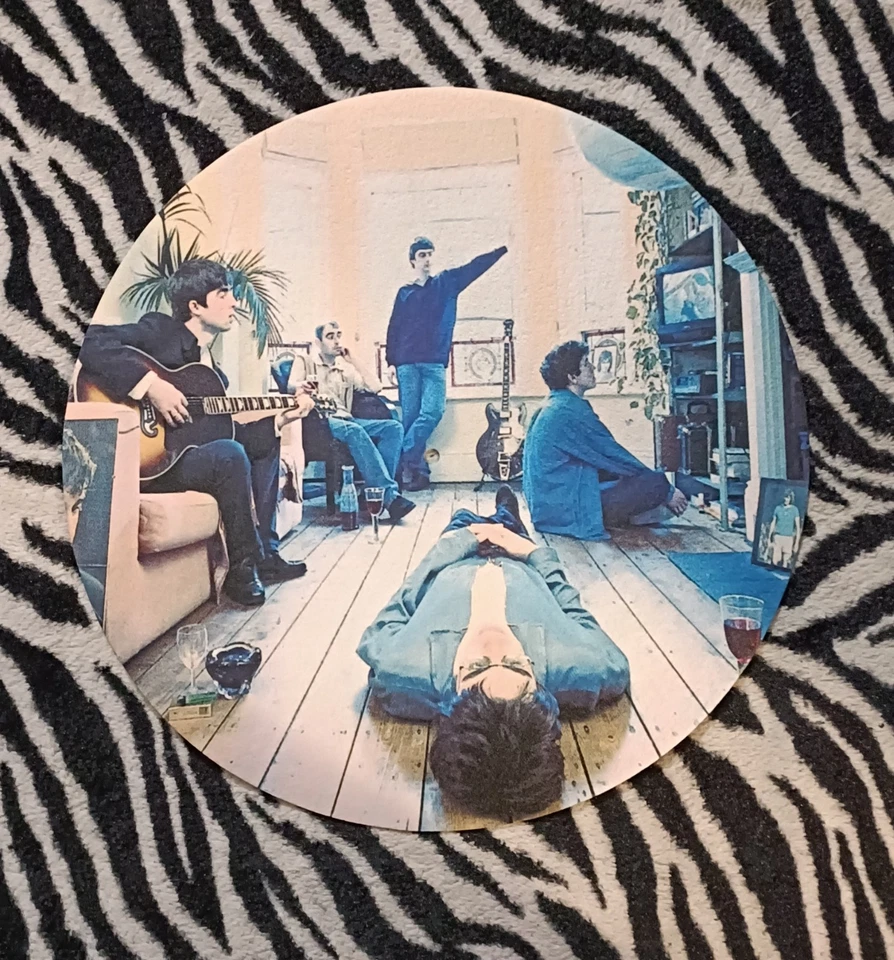 OASIS - DEFINITELY MAYBE  12" (INCH) - TURNTABLE (RECORD PLAYER) SLIPMAT. - Image 1 of 1