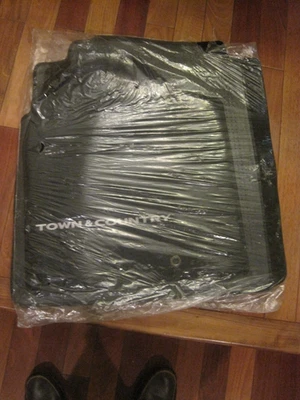 Juego completo de alfombrillas Chrysler Town & Country 2008-2020 OEM NUEVO EN CAJA pizarra oscura Foto 1 de 4