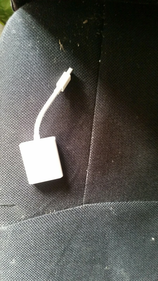 Genuine Apple Mini DisplayPort to VGA Adapter A1307 - Image 1 of 1