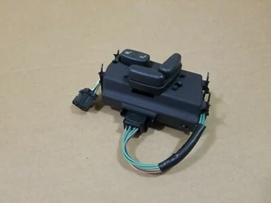 04-08 PACIFICA Passenger RH Front Seat Switch W Heated Seats 0YD10TRMAE - Picture 1 of 11
