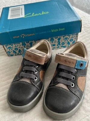 Clarks Boys Leather Suede Casual Gray Shoes Size 9 G 27 EURO NEW IN BOX - Image 1 of 4