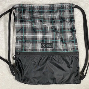 Bolso con cordón a cuadros Mercedes AMG Petronas Motorsport Fórmula F1 logotipo saco nuevo con etiquetas - Imagen 1 de 6