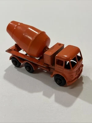 LESNEY MATCHBOX No. 26 FODEN CEMENT MIXER BPW EXCELLENT CONDITION - Image 1 of 4