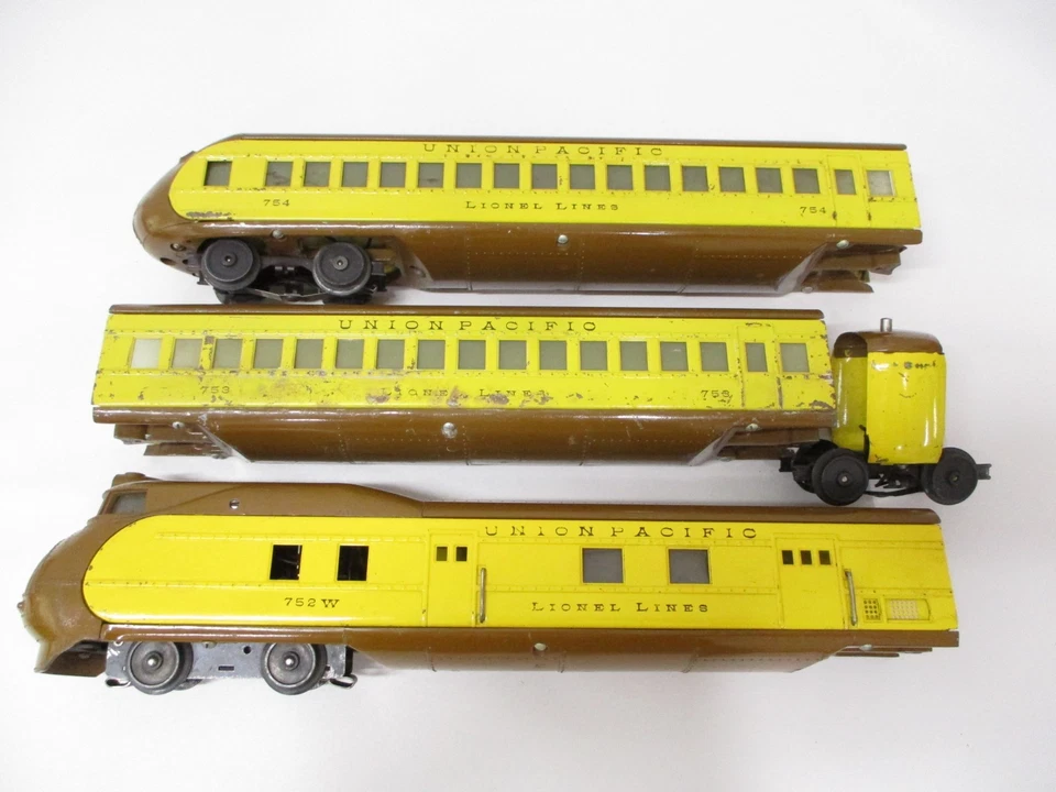 Lionel 751W UP Streamliner M10000 Yellow, Brown 072 Prewar O gauge X7173 - Image 1 of 4
