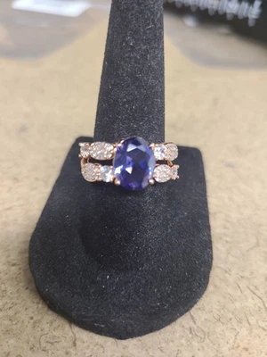 Bomb Party Lt Tanzanita Circonita cúbica Chapada en Oro Rosa Talla 7 Susurros Fundidos RG87765 Foto 1 de 2