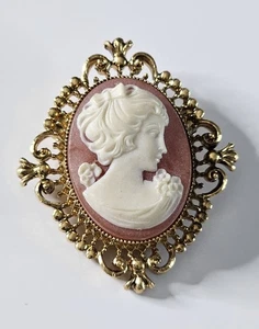 Vintage Fashion Avon Cameo Gold Tone Perfume Locket Brooch - Picture 1 of 18