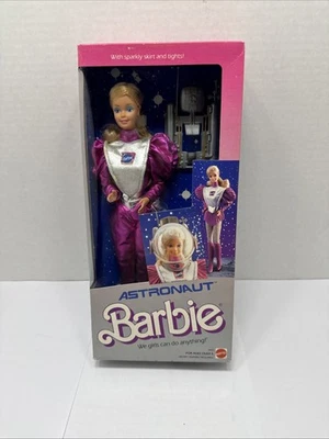 VINTAGE 1985 ASTRONAUT BARBIE DOLL  -  BOX  MATTEL # 2449 - Image 1 of 4