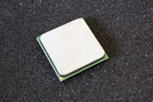 AMD Athlon 64 2850e ADJ2850IAA4DP Socket AM2 1.8GHz Processor CPU - Picture 1 of 1