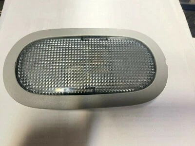 2005 NISSAN QUEST ЗАДНИЙ ЦЕНТРАЛЬНЫЙ КУПОЛ СВЕТА ~ СЕРЫЙ ~ B9 - Изображение 1 из 3