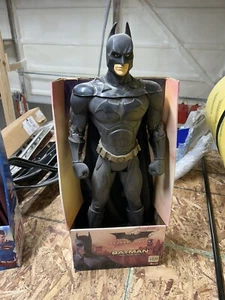 Vintage Batman Begins Mattel Action Figure - Picture 1 of 3