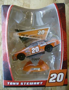 Sammlerstück #20 Tony Stewart Home Depot Nascar Sammlerstück Ornament Neu im Karton 2007! - Bild 1 von 1