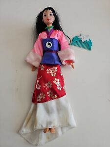 Disney Mulan Matchmaker Magic "Barbie" w/ Dress and Comb 1997 Vtg Mattel #18991