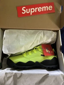 Supreme x Nike SB Darwin Low Volt Size 8.5M FQ3000-700 - Picture 1 of 6