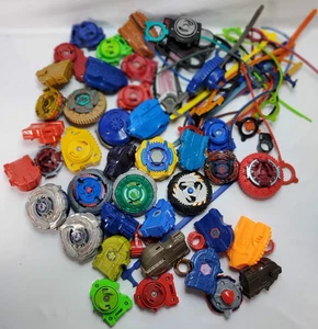 Beyblade Lot of Rare Vintage Beyblades Launchers Pieces Pulls Hasbro Tomy - Bild 1 von 11
