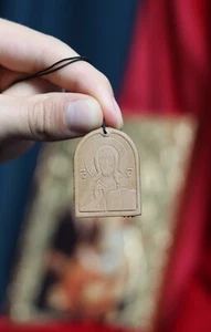 Orthodox Leather Icon Pendant Jesus Christ – 1x1.5 in – Blessed Neck Icon Charm - Picture 1 of 5