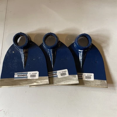 SEYMOUR Planters Eye Hoe  7" x 6.5"  New box of 3 - Image 1 of 3