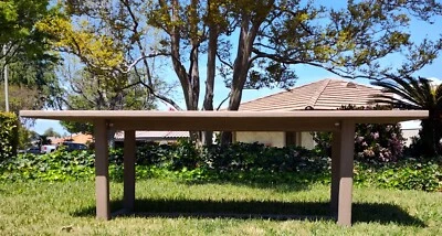 Hermosa mesa de comedor rectangular para patio de teca de Belice con herrajes de restauración Foto 1 de 4