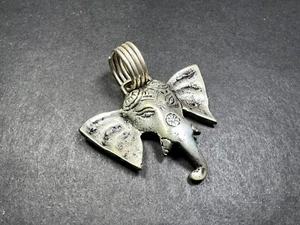 P636 Hindu Lord Ganesha Yoga Sammlerstück Amulett UNISEX massiv Messing Anhänger Nepal - Bild 1 von 5