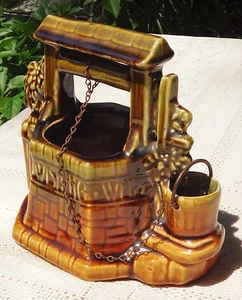 VINTAGE MID-20th CENTURY MCCOY POTTERY WISHING WELL PLANTER - BROWN & GREEN - Picture 1 of 7