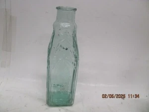 CROSS HATCH PATTERN   CATHEDRAL  PICKLE 11&3/8 " - Picture 1 of 6