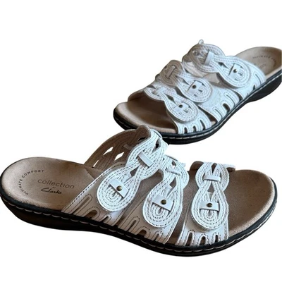 ПОВСЕДНЕВНЫЕ БЕЛЫЕ КОЖАНЫЕ САНДАЛИИ-ШЛЕПАНЦЫ CLARKS LEISA FAYE С ЗУБЦАМИ РАЗМЕР 6 - Изображение 1 из 4