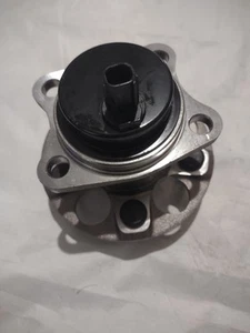 TOYOTA 42450-52061 HUB & BEARING ASSY REAR AXLE RH/LH - Picture 1 of 5