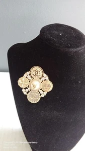 Chanel Brooch Gold CC Logo Faux Pearl Rhinestone Embellished Statement - Picture 1 of 6