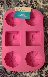 Teglie per torte in silicone rosa 6 stampi da forno "regali" nuove - Foto 1 di 10